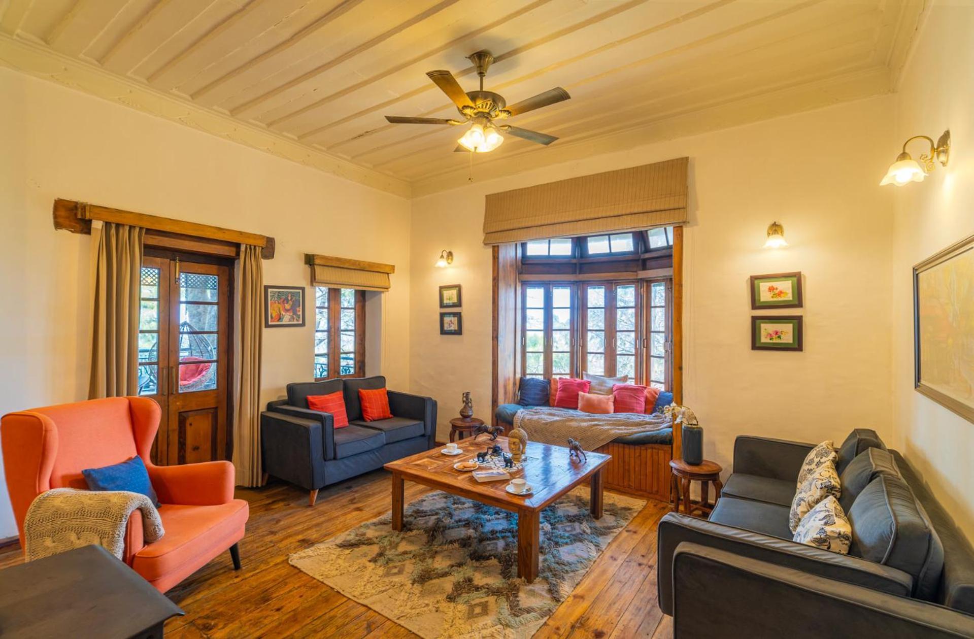 Stayvista At Paris Villa With Pvt Pool & Valley View Kasauli Zewnętrze zdjęcie