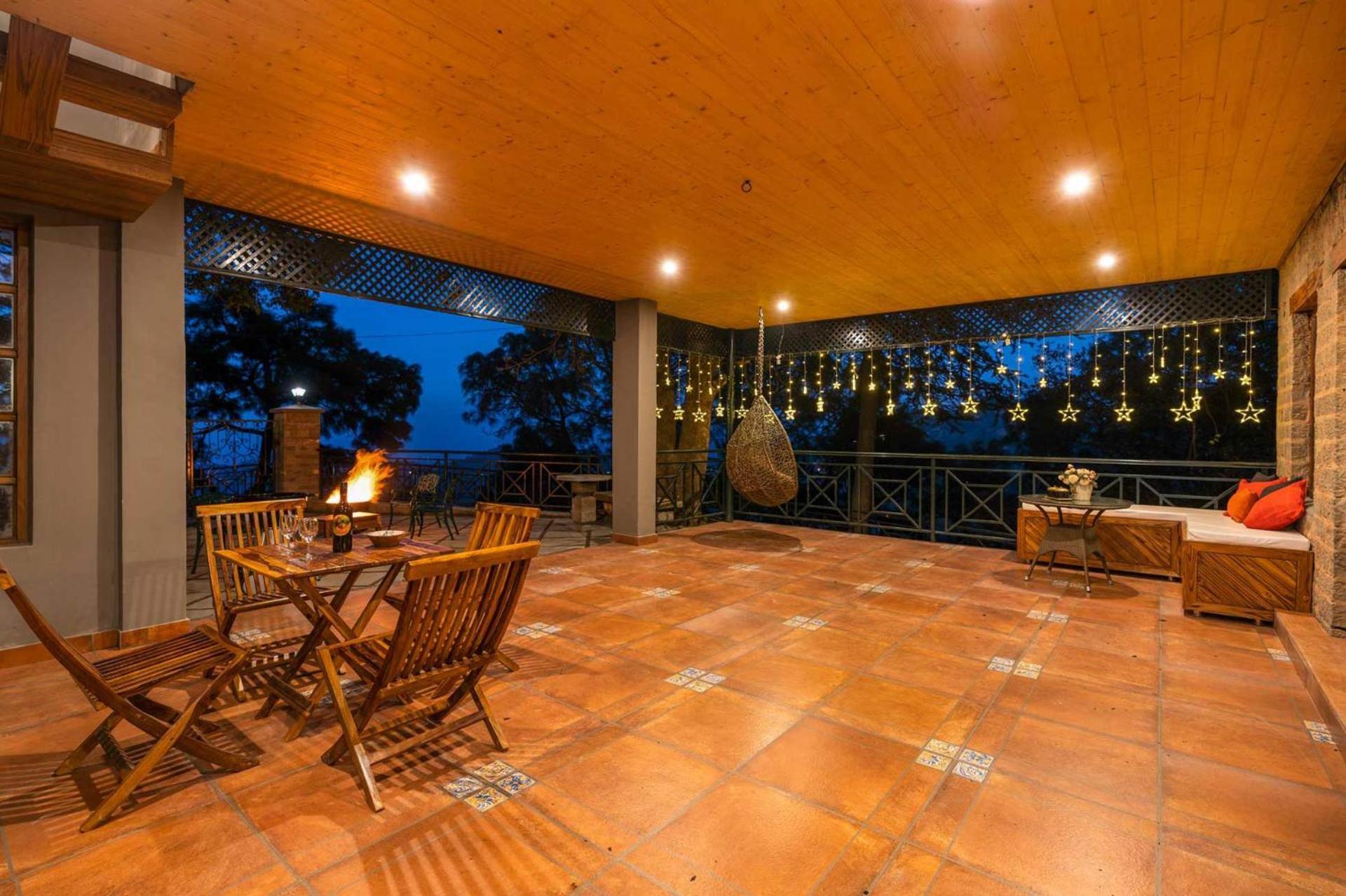 Stayvista At Paris Villa With Pvt Pool & Valley View Kasauli Zewnętrze zdjęcie
