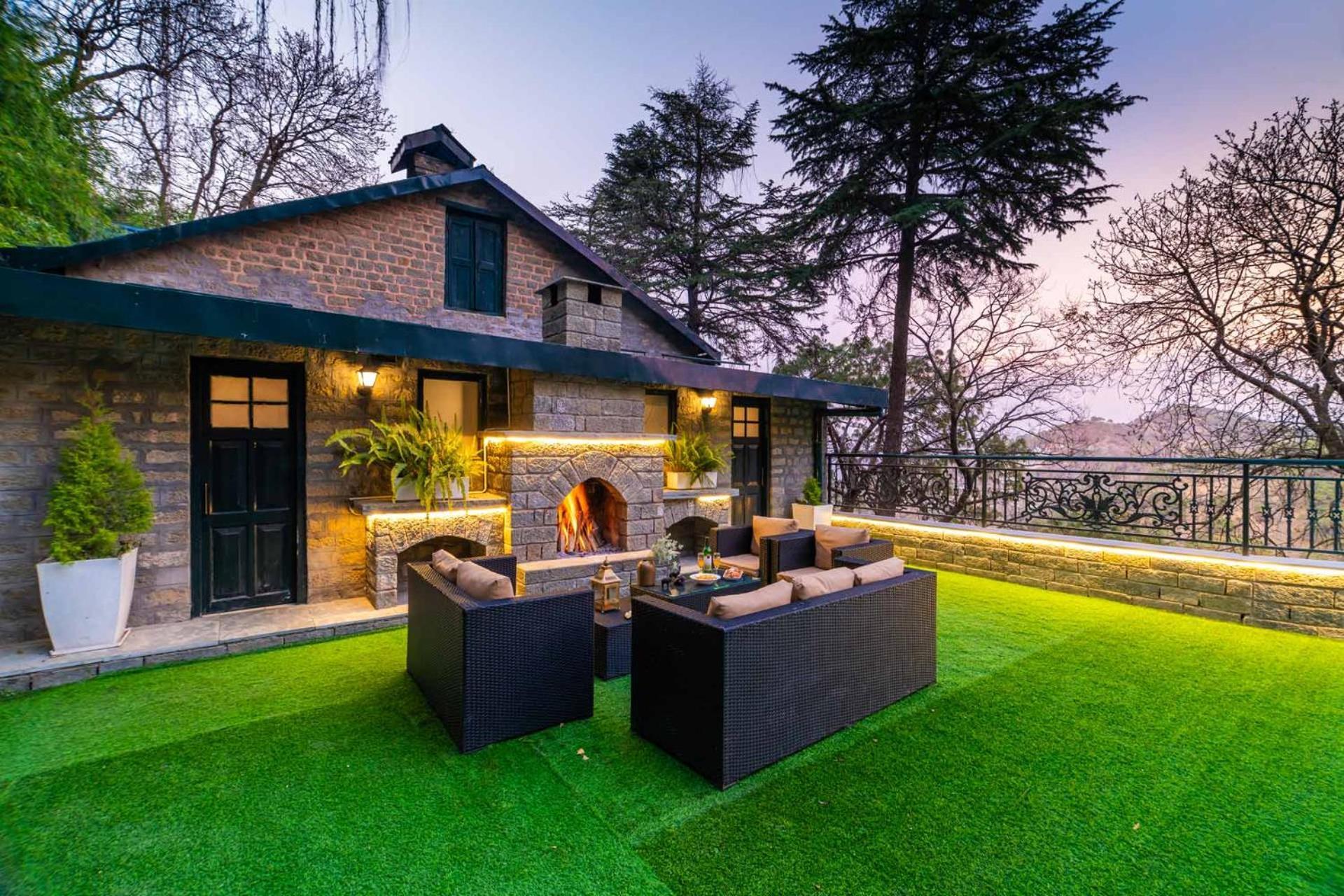 Stayvista At Paris Villa With Pvt Pool & Valley View Kasauli Zewnętrze zdjęcie