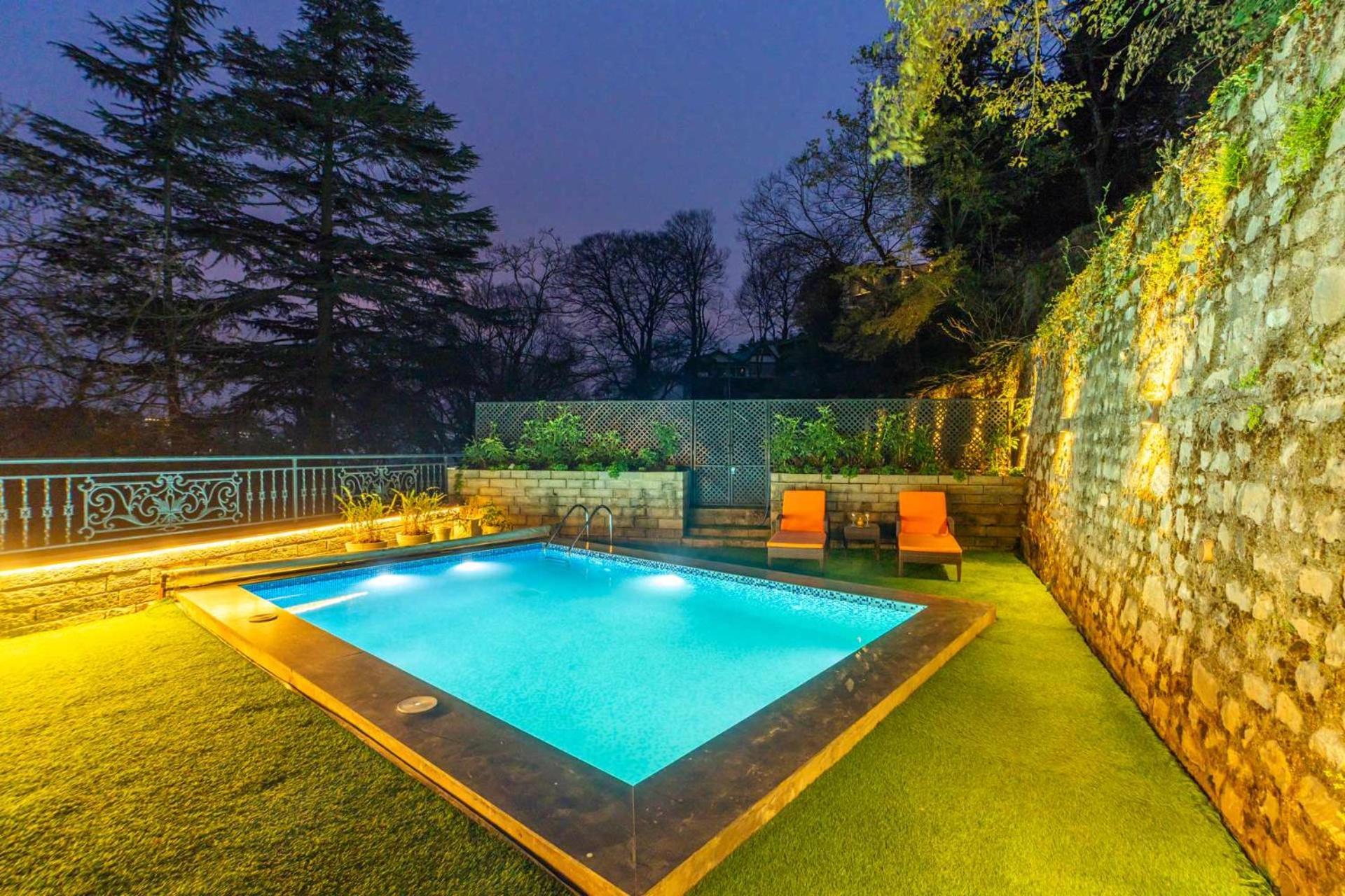 Stayvista At Paris Villa With Pvt Pool & Valley View Kasauli Zewnętrze zdjęcie