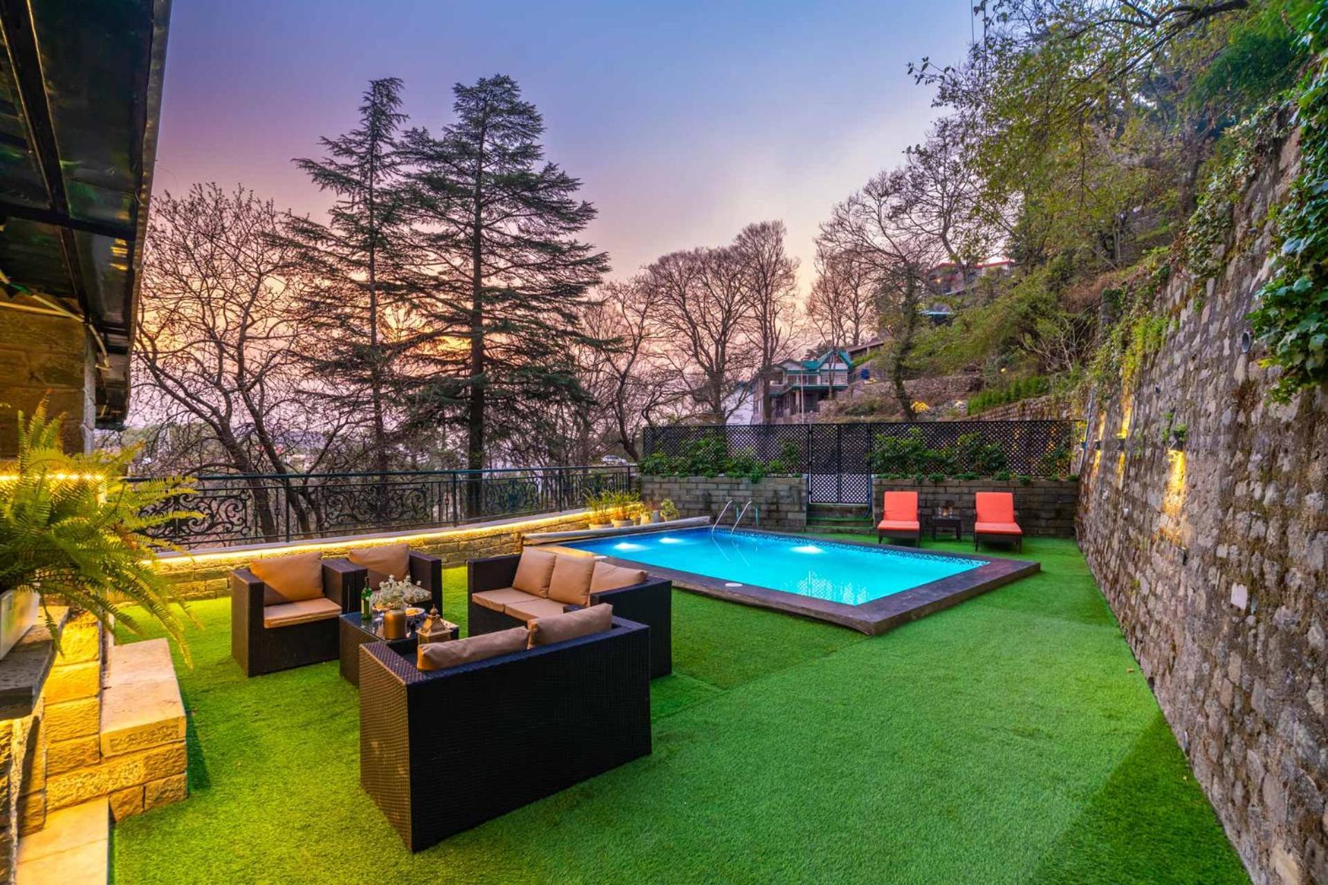 Stayvista At Paris Villa With Pvt Pool & Valley View Kasauli Zewnętrze zdjęcie